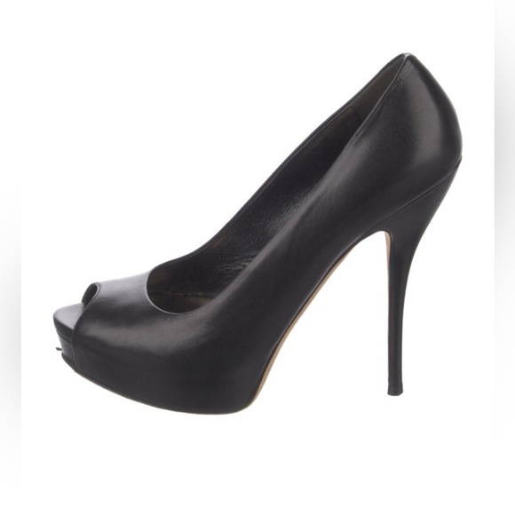 Gucci Black Leather Peep-Toe Platform Pumps (Size 9, IT39) - Picture 4 of 4